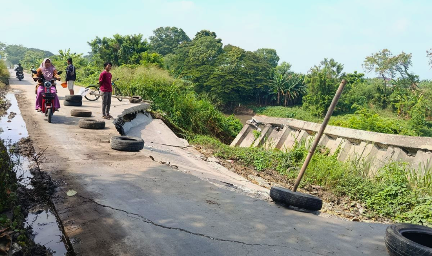 Jalan Rusak