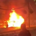 Jago Merah Hanguskan Rumah dan Lapak Ban di Kalimalang Cibitung