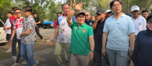 Hadiri 1001 Pasar Rakyat di Vida Bekasi, Menko PM Cak Imin Sapa Warga dan Pelaku UMKM